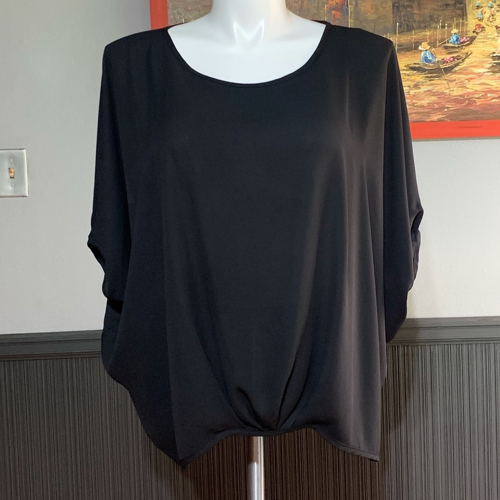 S - Twelve Blouse SZ - M